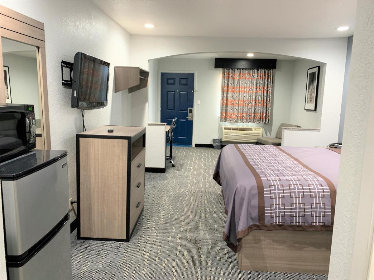Sunrise Inn & Suites Channelview Bagian luar foto