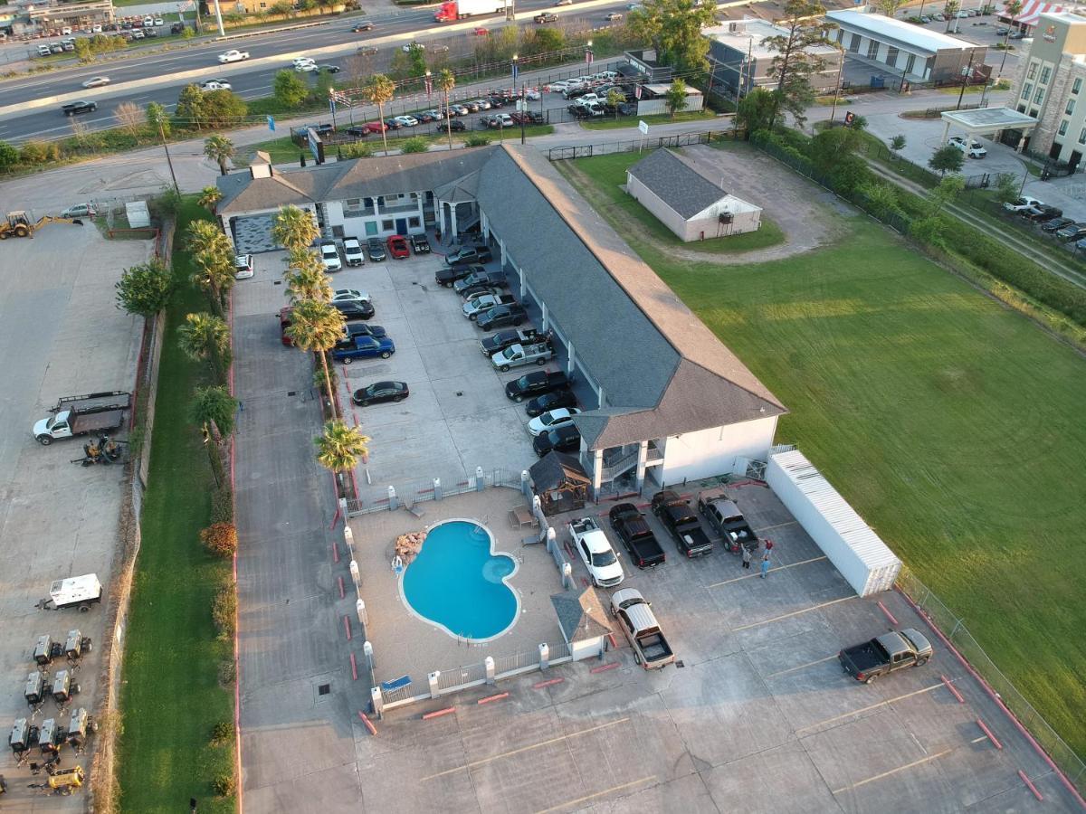 Sunrise Inn & Suites Channelview Bagian luar foto